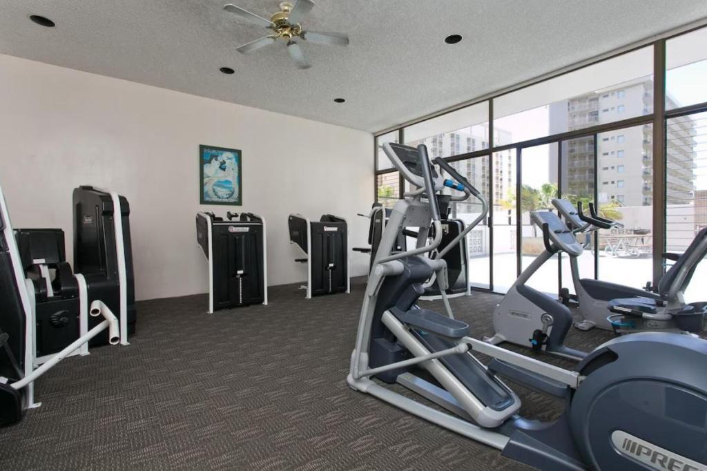 Heart Of Waikiki,1Bdrm,Free Parking, Wifi,No Resort Fees,Youtube,Netflix ! Χονολουλού Εξωτερικό φωτογραφία