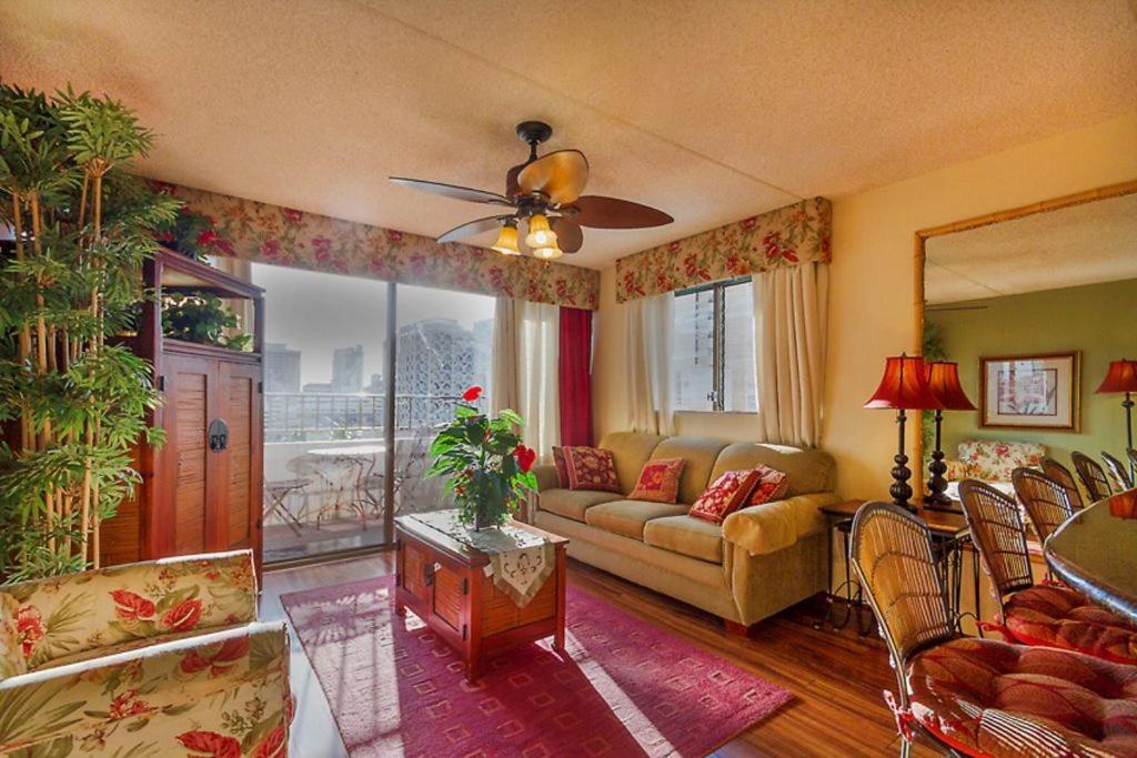Heart Of Waikiki,1Bdrm,Free Parking, Wifi,No Resort Fees,Youtube,Netflix ! Χονολουλού Δωμάτιο φωτογραφία